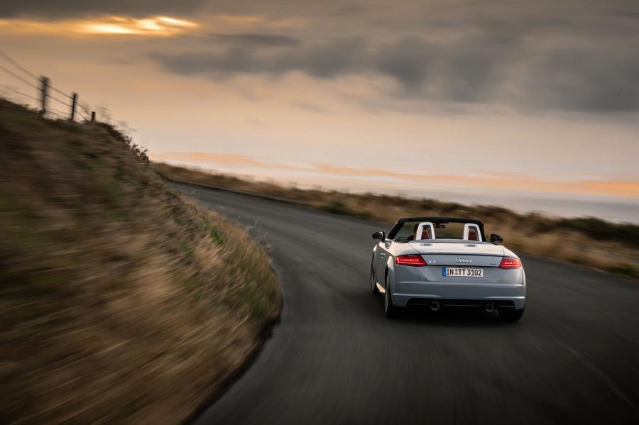  Audi TT Roadster 20 Years (8S) 2018 года  (WW) (фото 30 из 44)